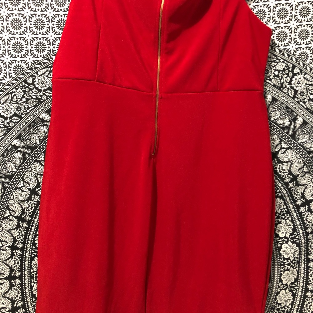 Red off the shoulder dress - Picture 3 of 4